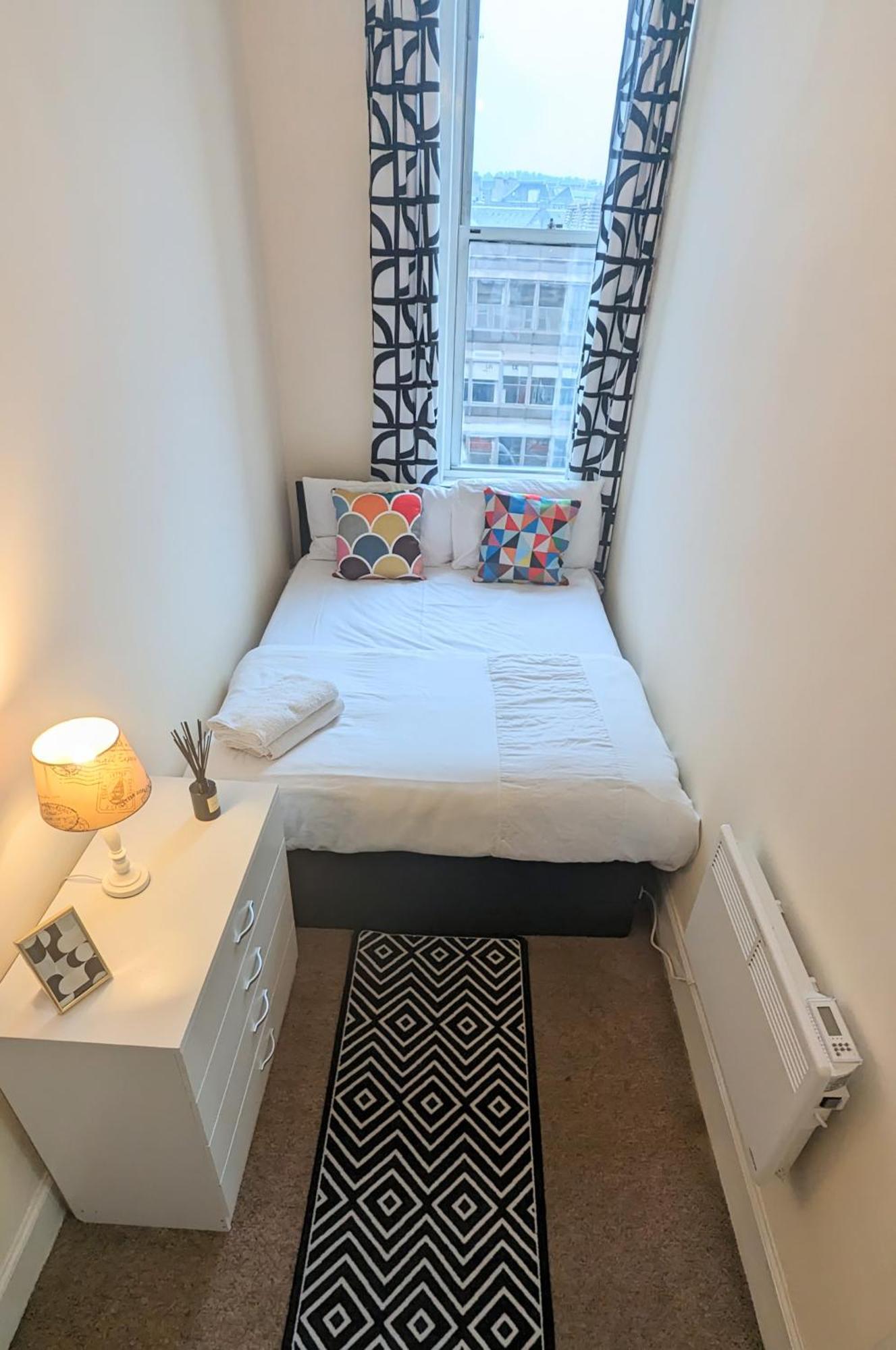Edinburgh City Center Haymarket Double Room Exteriér fotografie